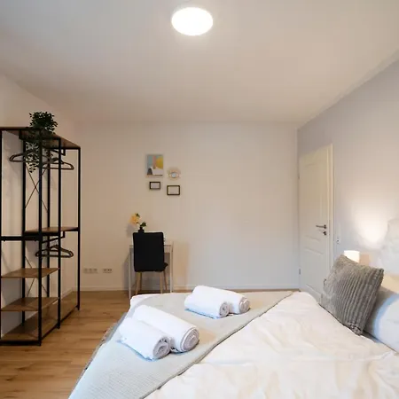 Peter Apartments - Premium Wohnung I 95Qm I 3 Schlafzimmer I Grosses Bad I Kueche I Wohnzimmer I Tv Fulda Exterior foto