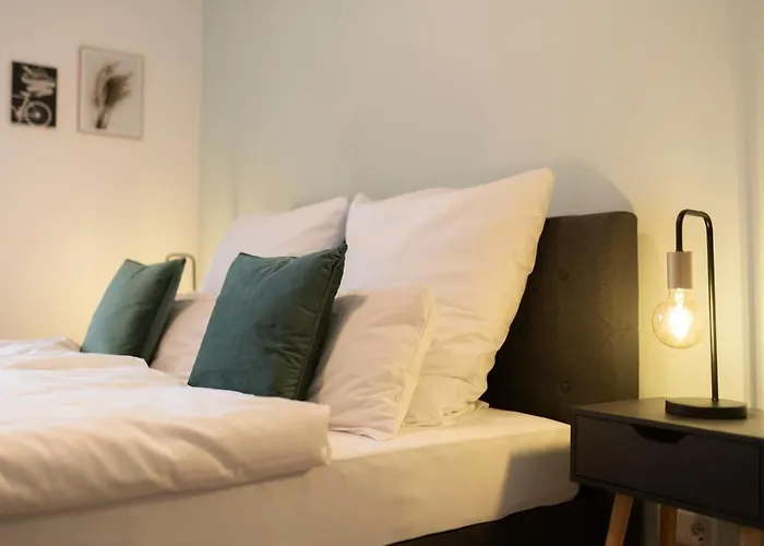 Peter Apartments - Premium Wohnung I 95Qm I 3 Schlafzimmer I Grosses Bad I Kueche I Wohnzimmer I Tv