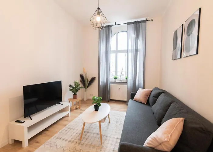 Peter Apartments - Premium Wohnung I 95Qm I 3 Schlafzimmer I Grosses Bad I Kueche I Wohnzimmer I Tv