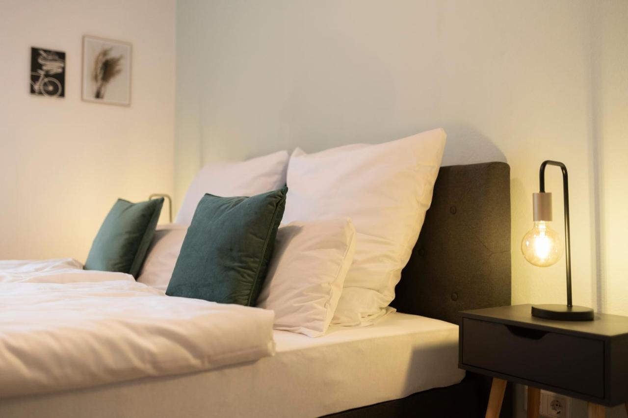 Peter - Premium I 95qm I 3 Schlafzimmer I Grosses Bad I Kueche I Wohnzimmer I Tv