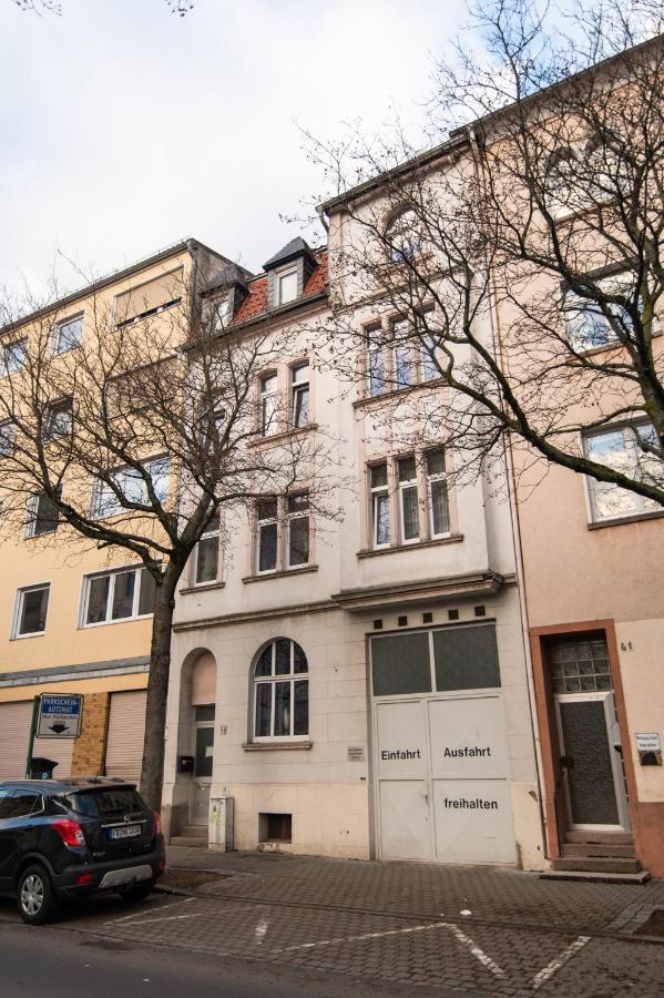 Apartment Peter - Premium I 95qm I 3 Schlafzimmer I Grosses Bad I Kueche I Wohnzimmer I Tv Fulda